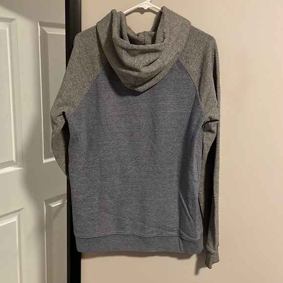 Quick Silver Hoodie - Large - Picture 4 of 5